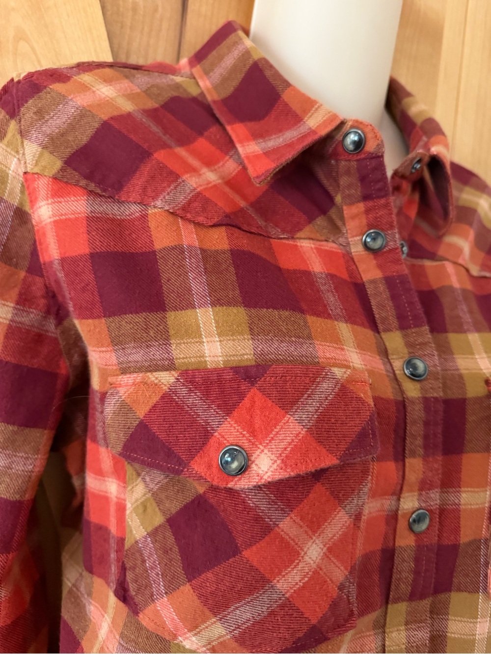 Shyanne Western Cowgirl Plaid Flannel Shirt Red Orange Pearl Snap Shirt Cotton L - Picture 3 of 11